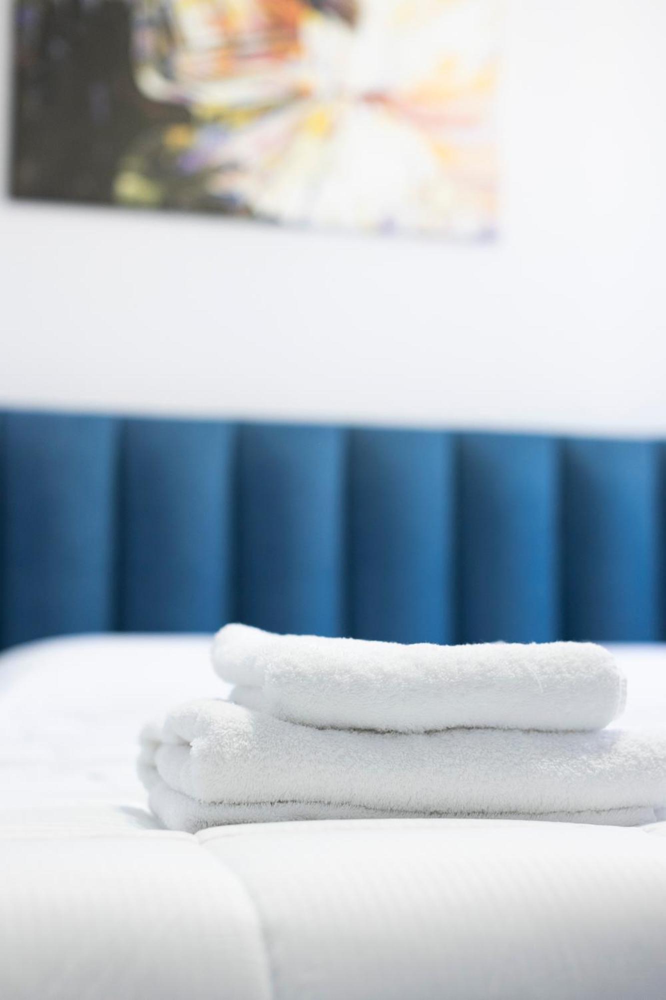 Tier Hotel *