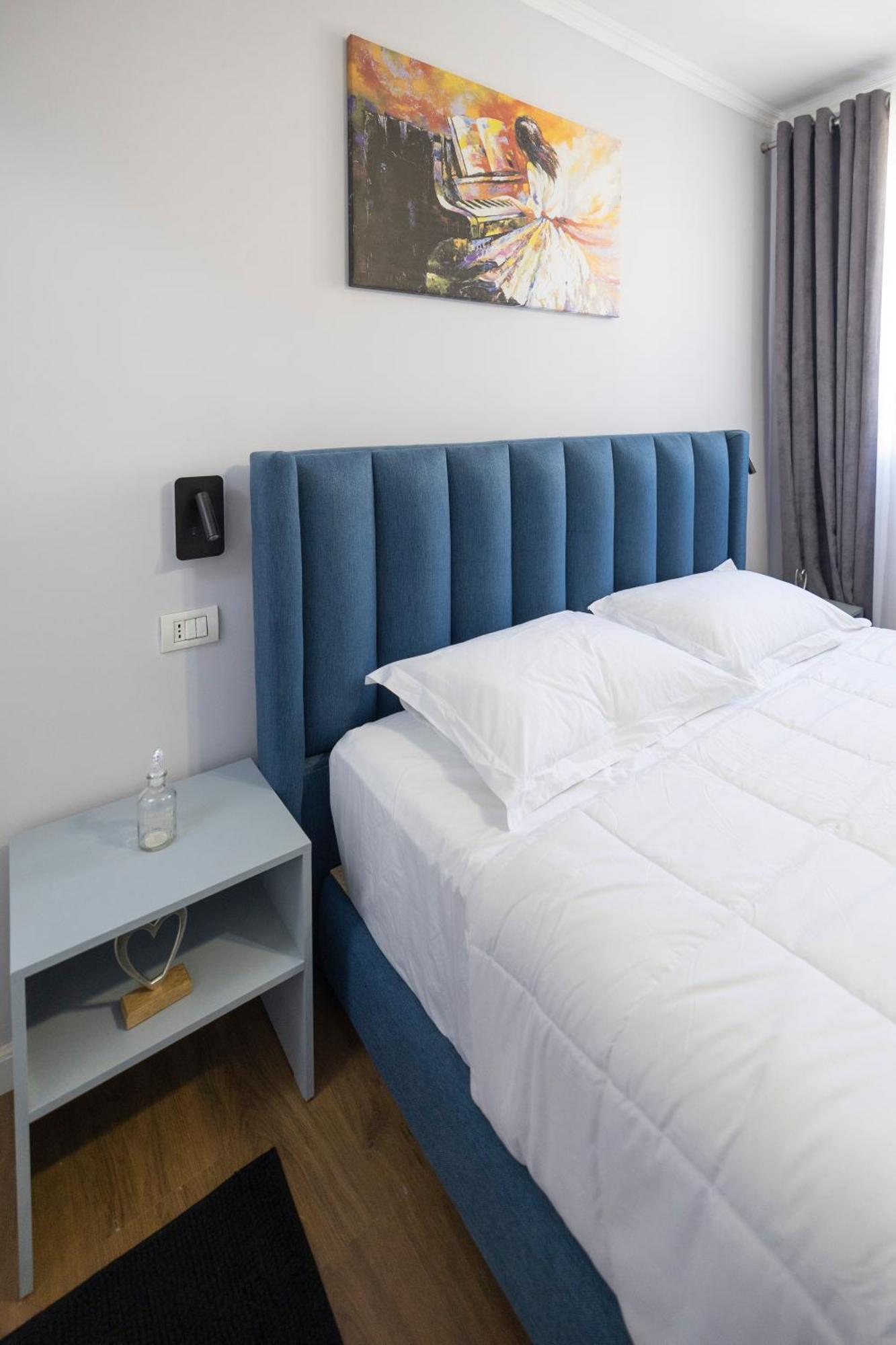 Hotel Tier